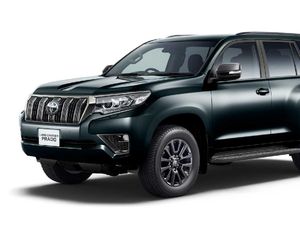 Toyota Luncurkan Land Cruiser Prado Edisi Spesial Ulang Tahun ke-70