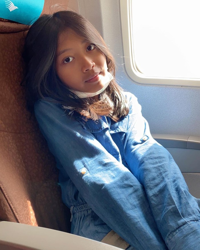 Meisya, Anak Cantik Kiwil yang Hobi Ngemil dan Makan Enak Meisya, Anak Cantik Kiwil yang Hobi Ngemil dan Makan Enak