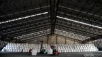 Melihat Gunungan Gula Rafinasi Impor dari India