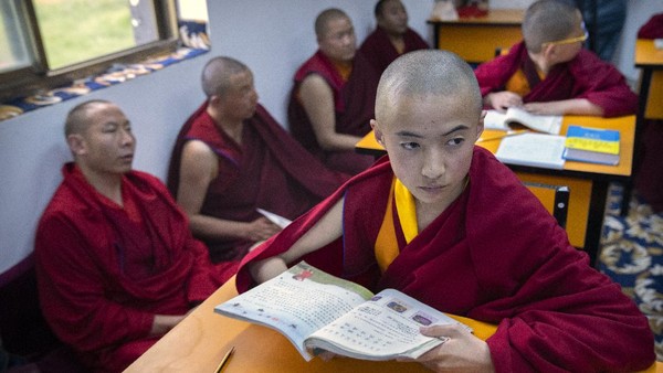 Meski mendapat julukan “Daratan Salju”, tetapi sebenarnya salju hanya turun satu kali dalam dua tahun. Meski mendapat julukan “Daratan Salju”, tetapi sebenarnya salju hanya turun satu kali dalam dua tahun.