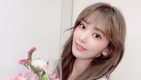 Miyawaki Sakura kini tampil dengan rambut panjang. Foto: (dok. Instagram/39saku_chan)