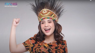 7 Potret Gaya Nagita Slavina saat Jadi Ikon PON XX Papua