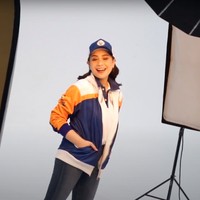 Bukan tanpa alasan, pasalnya Nagita bukanlah orang Papua asli, sehingga dinilai tidak cocok untuk mempresentasikan wanita Papua. Sementara menurut Puteri Indonesia Papua Barat 2015, Olvah Alhamid, tidak ada yang salah dengan menjadikan Nagita Slavina sebagai ikon PON XX Papua. Foto: YouTube/Rans Entertainment