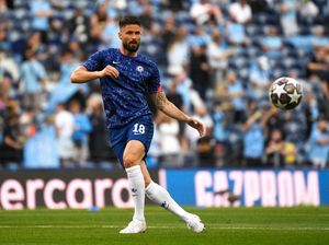 Ibrahimovic Akan Sambut Giroud di Milan