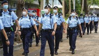Melansir AFP, Jumat (4/6/2021), sekitar 7.000 personel kepolisian disiagakan untuk mencegah upaya-upaya peringatan tragedi Tiananmen di Hong Kong.  