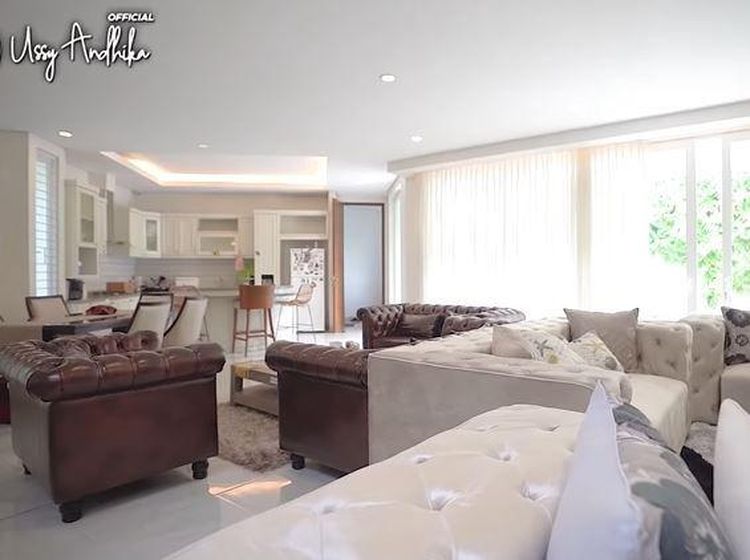 7 Potret Rumah Vicky Prasetyo dan Kalina Ocktaranny, Mewah Tapi Homey