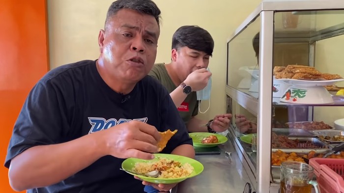 warteg favorit Abdel Achrian