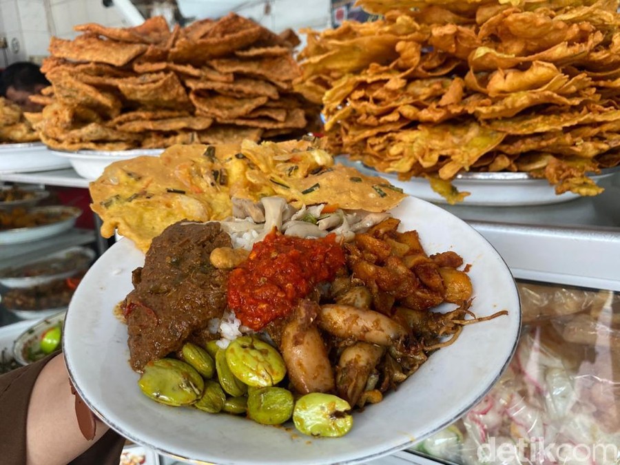 Warteg Mantul Buat Makan Kenyang