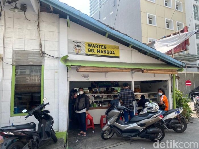 Warteg Gang Mangga, Warteg Legendaris di Jakarta yang Buka Selama 24 Jam
