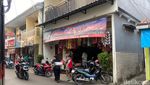 Ada 50 Lauk Lebih di Warteg Murah dan Enak yang Satu Ini