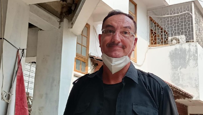 Nick PAnders (57), WN Belanda Buka Suara soal Tuduhan Penyerobotan Lahan Tetangga di Jakbar, Jumat (4/6/2021).