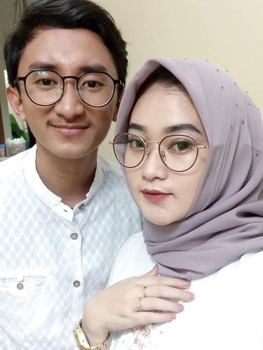 Foto pasangan Heni dan Rosi Abimanyu.
