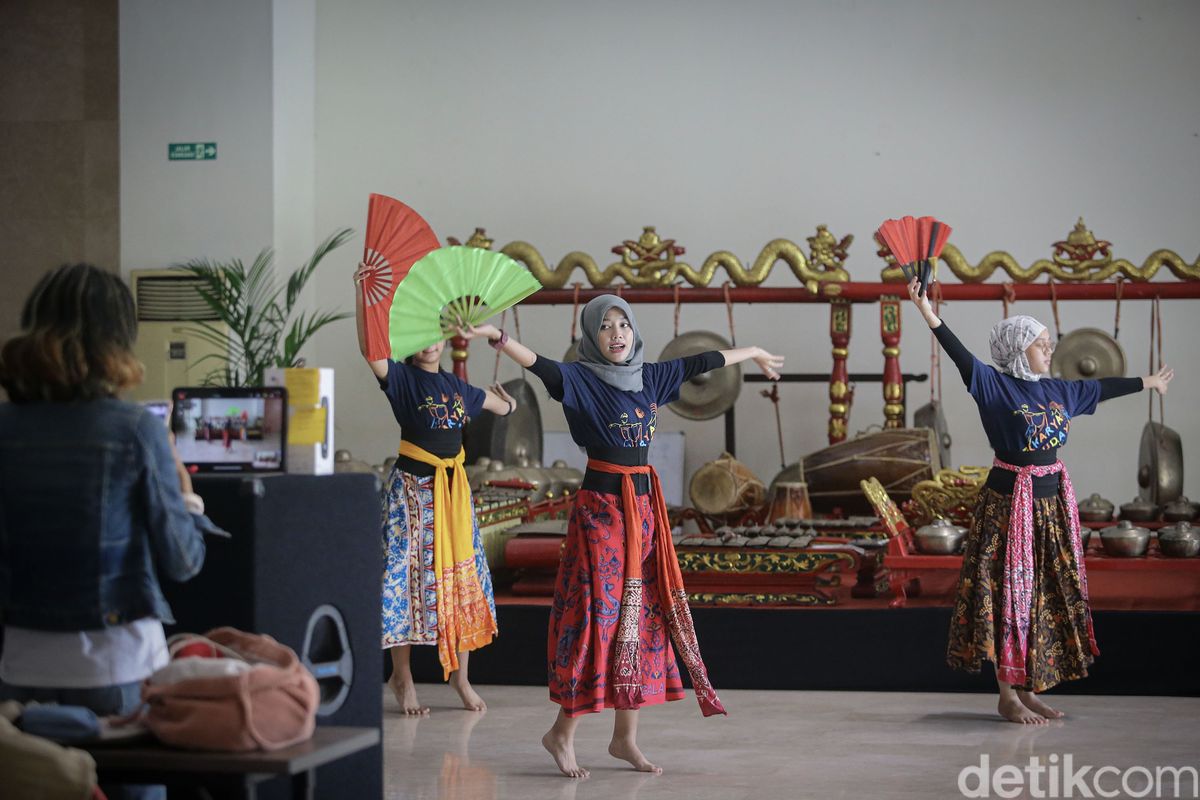 99 Tari Daerah Di Indonesia Dan Asalnya Siswa Perlu Tahu