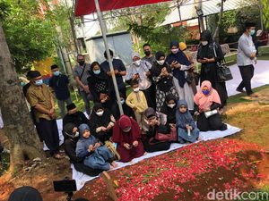Ria Ricis Bicara soal Jodoh yang Diinginkan Ayahnya