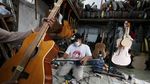 Wow, Permintaan Gitar Made In Solo Banjir Pesanan
