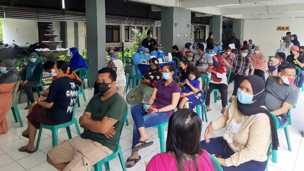 10.390 Penghuni 18 Rusun di Surabaya Jalani Vaksinasi Serentak