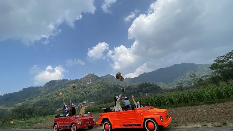 Asyiknya Keliling Desa Wisata di Magelang Naik VW Asyiknya Keliling Desa Wisata di Magelang Naik VW