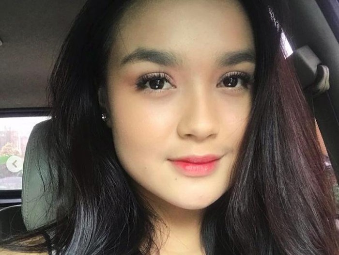 Hanna Kirana adalah pengganti Lea Ciarachel di sinetron Suara Hati: Zahra
