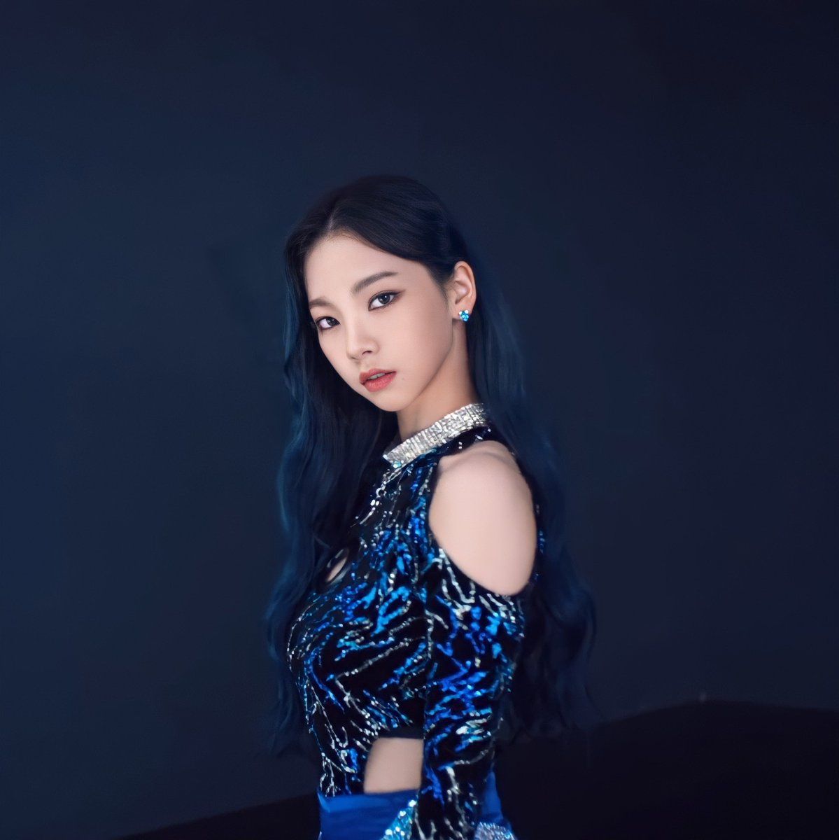 3 Warna Rambut Idol KPop yang Lagi Trend Menurut Hair Stylist Korea