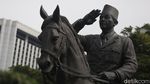 Melihat Dari Dekat Patung Bung Karno Berkuda