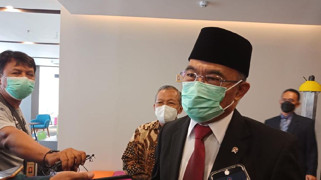 Naik Pesawat di Jawa-Bali Tak Wajib PCR Lagi, Cukup Antigen