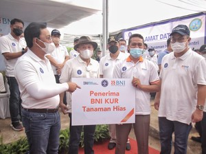 BNI Salurkan KUR ke Petani Mitra Binaan IPB