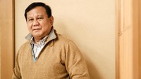 Patung Bung Karno berlokasi di kantor Prabowo kini yaitu Gedung Kementerian Pertahanan. Megawati mengucapkan terima kasih pada Prabowo sekaligus menyebutnya sebagai sahabat.