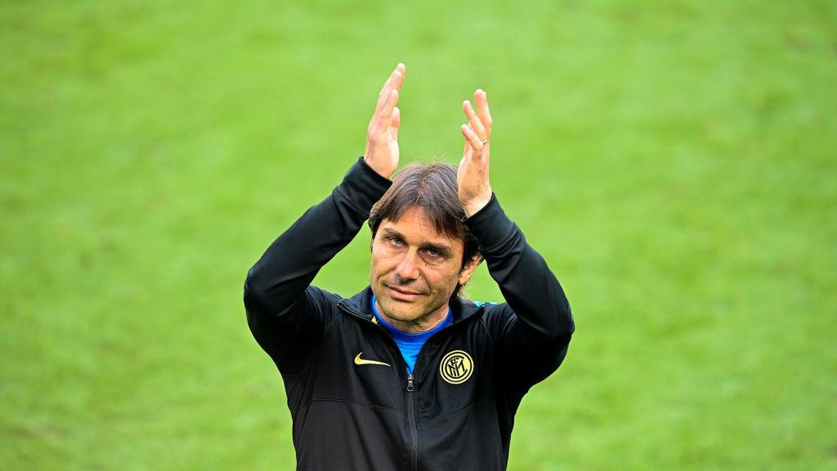 Antonio Conte ingin menangani klub luar Italia. (Foto: Getty Images/Mattia Ozbot)