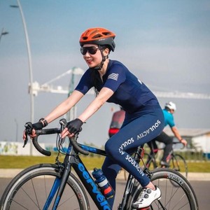 Rekomendasi Brand Baju Olahraga Lokal yang Kece Buat Ngegym Hingga Road Bike Rekomendasi Brand Baju Olahraga Lokal yang Kece Buat Ngegym Hingga Road Bike