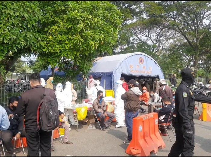 Beda Kondisi Pintu Masuk Suramadu Sisi Madura dan Surabaya