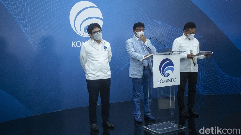 Kementerian Komunikasi dan Informatika beserta Telkom Indonesia menggelar konferensi pers soal gangguan internet di Jayapura pascaputusnya kabel laut.