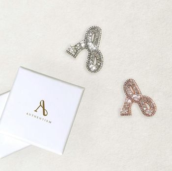 Rekomendasi bros hijab dari Restu Anggraini Official.