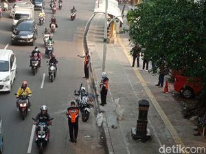 Dishub Datang, Parkir Liar di Trotoar Rawasari Jakpus Bubar