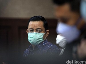Tak Akui Suap Bansos Corona Bikin Juliari Dituntut 11 Tahun Penjara