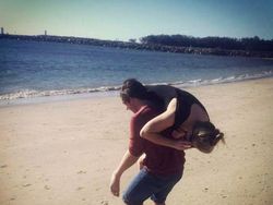 Awas! Foto Ini Mengecoh Kalo Cuma Dilihat Sekilas