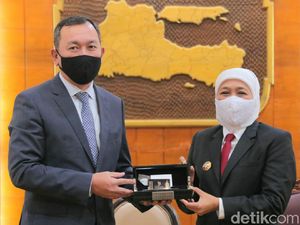 Dubes Kazakhstan Bertemu Khofifah Lirik Kerja Sama Lobster hingga Mebel