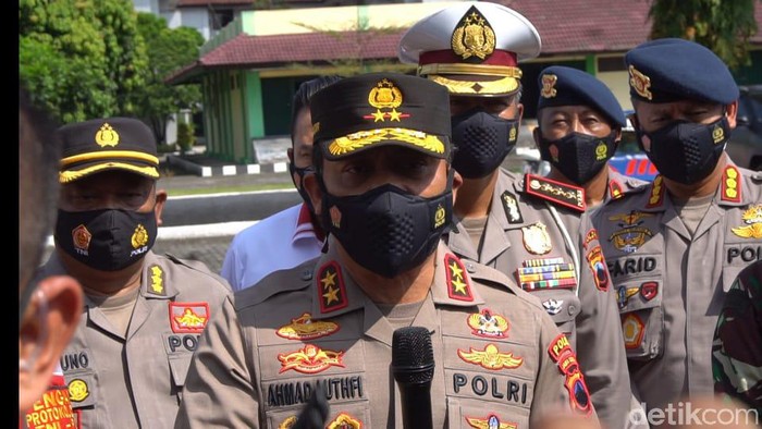 Kapolda Jateng Irjen Ahmad Luthfi cek Asrama Haji Donohudan Boyolali yang bakal tampung pasien Corona asal Kudus, Senin (7/6/2021).