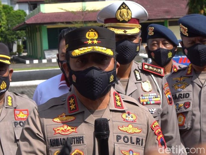 Kapolda Jateng Irjen Ahmad Luthfi cek Asrama Haji Donohudan Boyolali yang bakal tampung pasien Corona asal Kudus, Senin (7/6/2021).