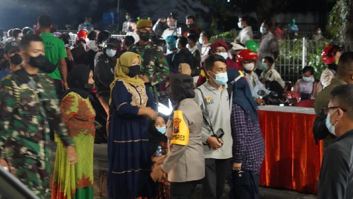 Kapolda Jatim Irjen Nico Afinta dan wagub jatim di suramadu