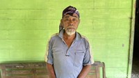 Ini Lasio (65). Ia keturunan ketiga dari Mbah Engkrek. Ia bersama menantu Samin yakni Surohidin yang bermukim di Dukuh Karangpace, Desa Klopoduwur, melanjutkan perlawanan terhadap Belanda.