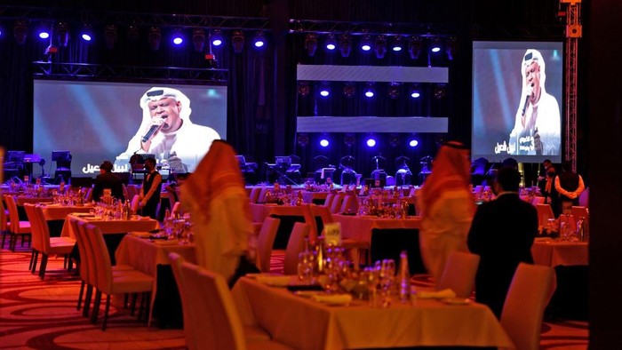 Konser musik pertama di Riyadh saat pandemi virus Corona. Riyadh menggelar konser musik pertama saat pandemi virus Corona pada 3 Juni 2021. (Photo by Fayez Nureldine / AFP)