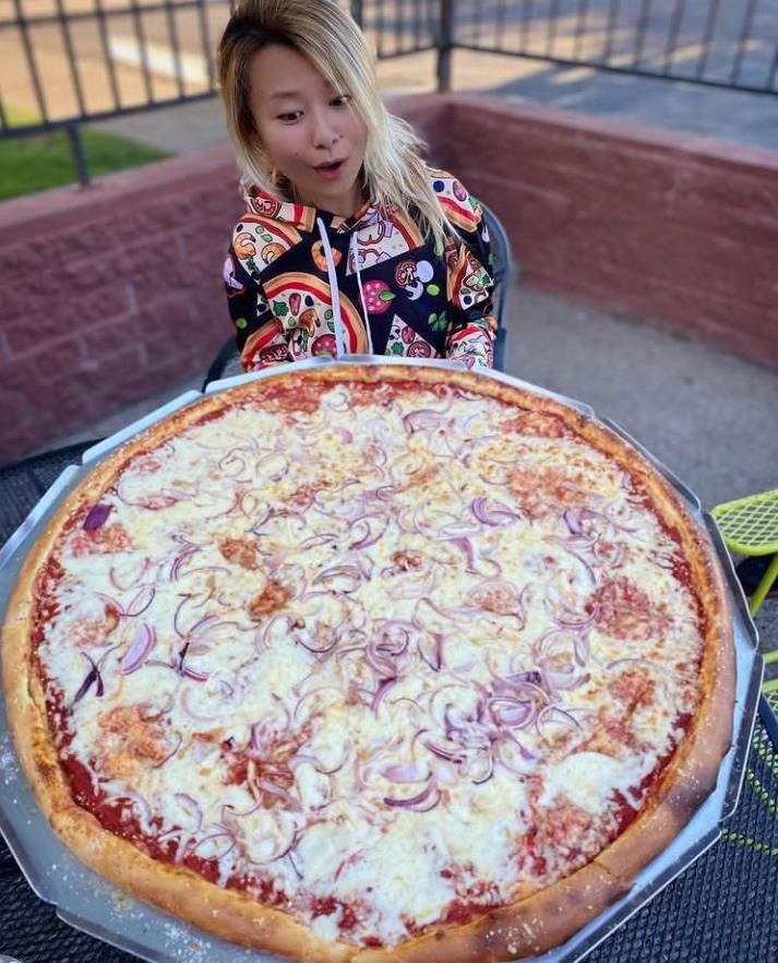 Niat Mukbang Pizza, YouTuber Ini Malah Dituduh Penipu oleh Pihak Resto