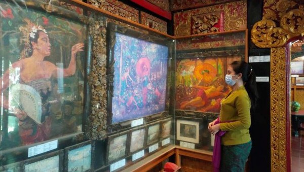 Si jiwa kreatif Pisces bisa mengunjungi Museum La Mayeur. Kamu akan menemukan galeri seni karya pelukis asal Belgia, Le Mayeur de Mepres. (Rhisma/Antara) Si jiwa kreatif Pisces bisa mengunjungi Museum La Mayeur. Kamu akan menemukan galeri seni karya pelukis asal Belgia, Le Mayeur de Mepres. (Rhisma/Antara)