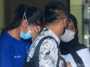Momen Nani Apriliani Dalang Sate Sianida Jalani Rekonstruksi