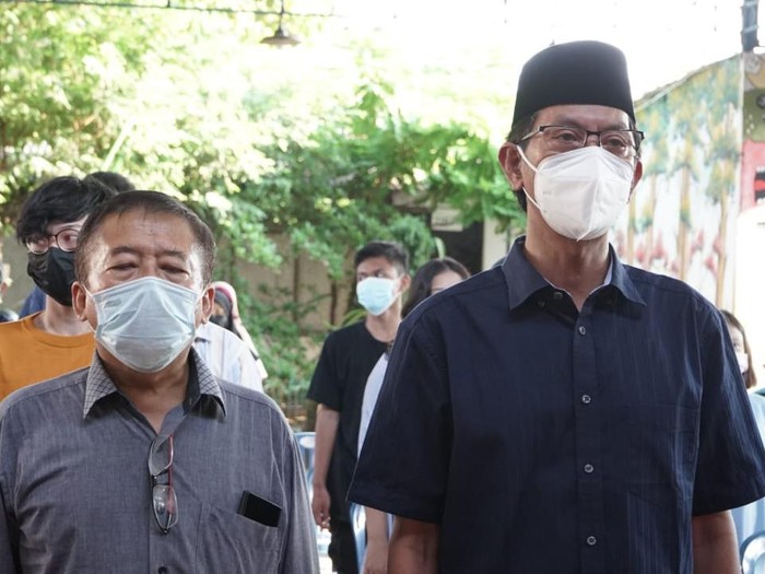 DPC PDIP Surabaya menggelar diskusi bersama anak muda di perkampungan Kota Pahlawan. Mereka memperingati hari lahir Bung Karno pada 6 Juni.