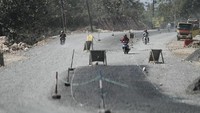 Satuan Kerja Pelaksana Jalan Nasional Wilayah DI Yogyakarta menargetkan ruas Jalur Jalan Lintas Selatan (JJLS) di Gunungkidul sepenuhnya akan tersambung pada tahun 2024.
