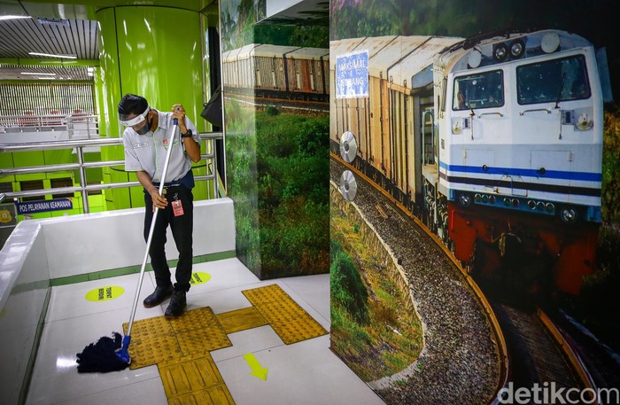 Selain Gambir, Ini Detetan Stasiun Keren di RI Stasiun Gambir mendapat pujian dari netizen India. Selain Gambir, Indonesia juga memililki setasiun keran lainnya.
