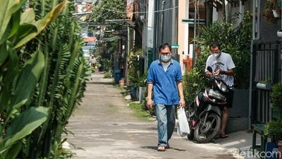 Giliran 4 RT di Kelapa Dua Tangerang Dilockdown