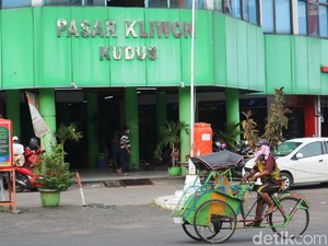 Imbauan di Rumah Saja Diperpanjang, Mal-Pasar di Kudus Masih Ramai