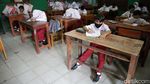 Ujian Penilaian Akhir Sekolah Tatap Muka SD di Bekasi